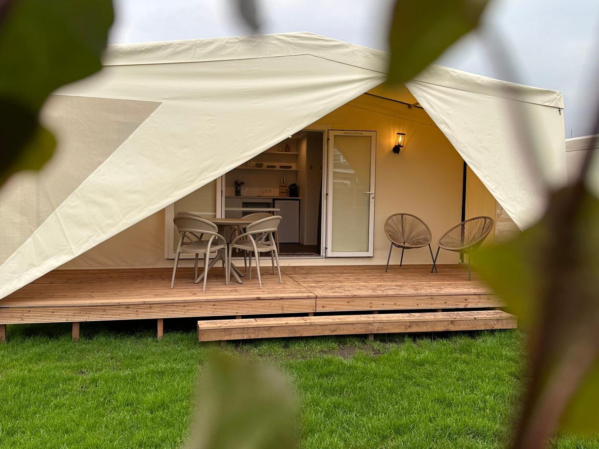Glamping De Hof Van Eeden Warmond Dış mekan fotoğraf