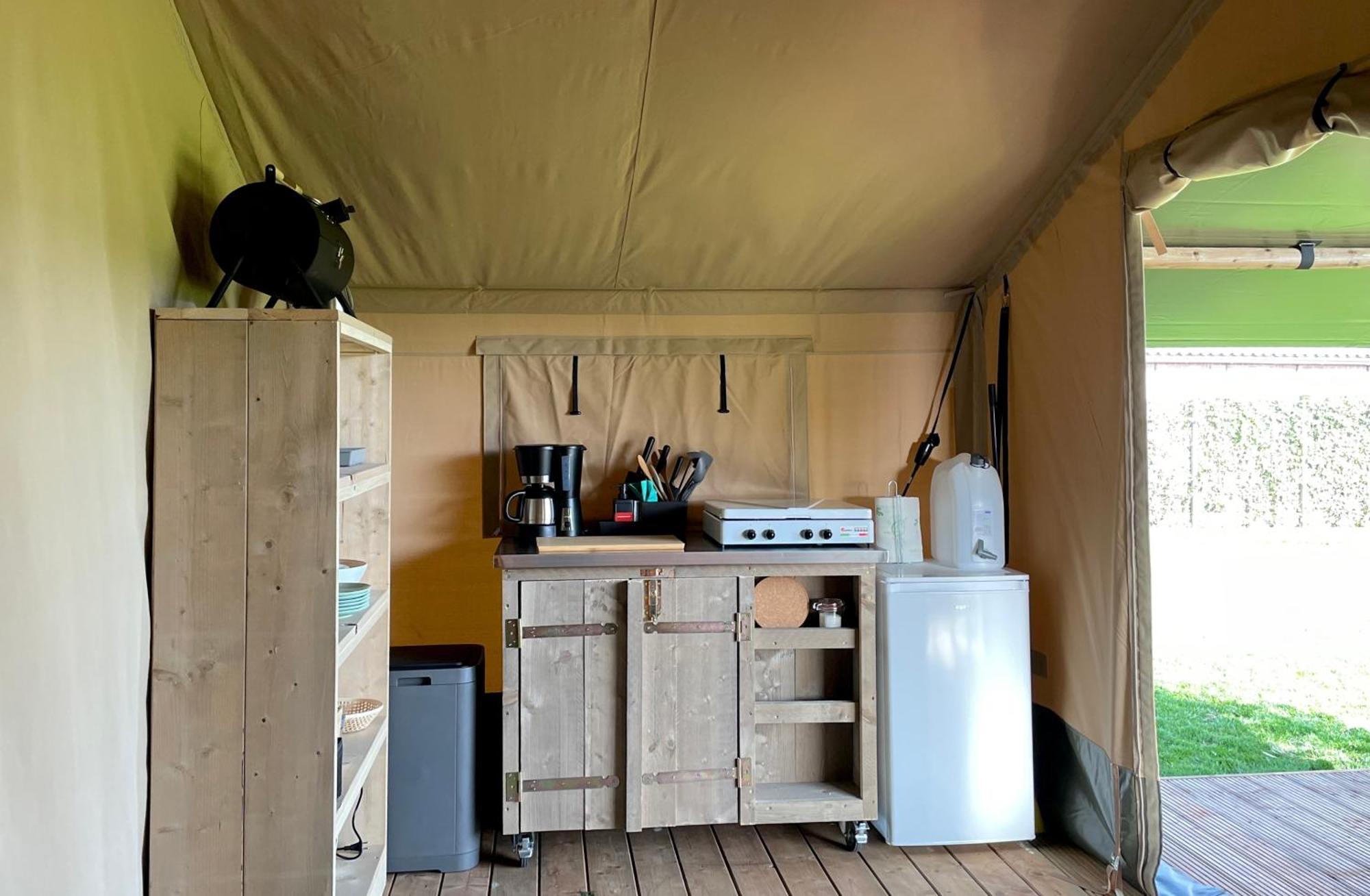 Glamping De Hof Van Eeden Warmond Dış mekan fotoğraf