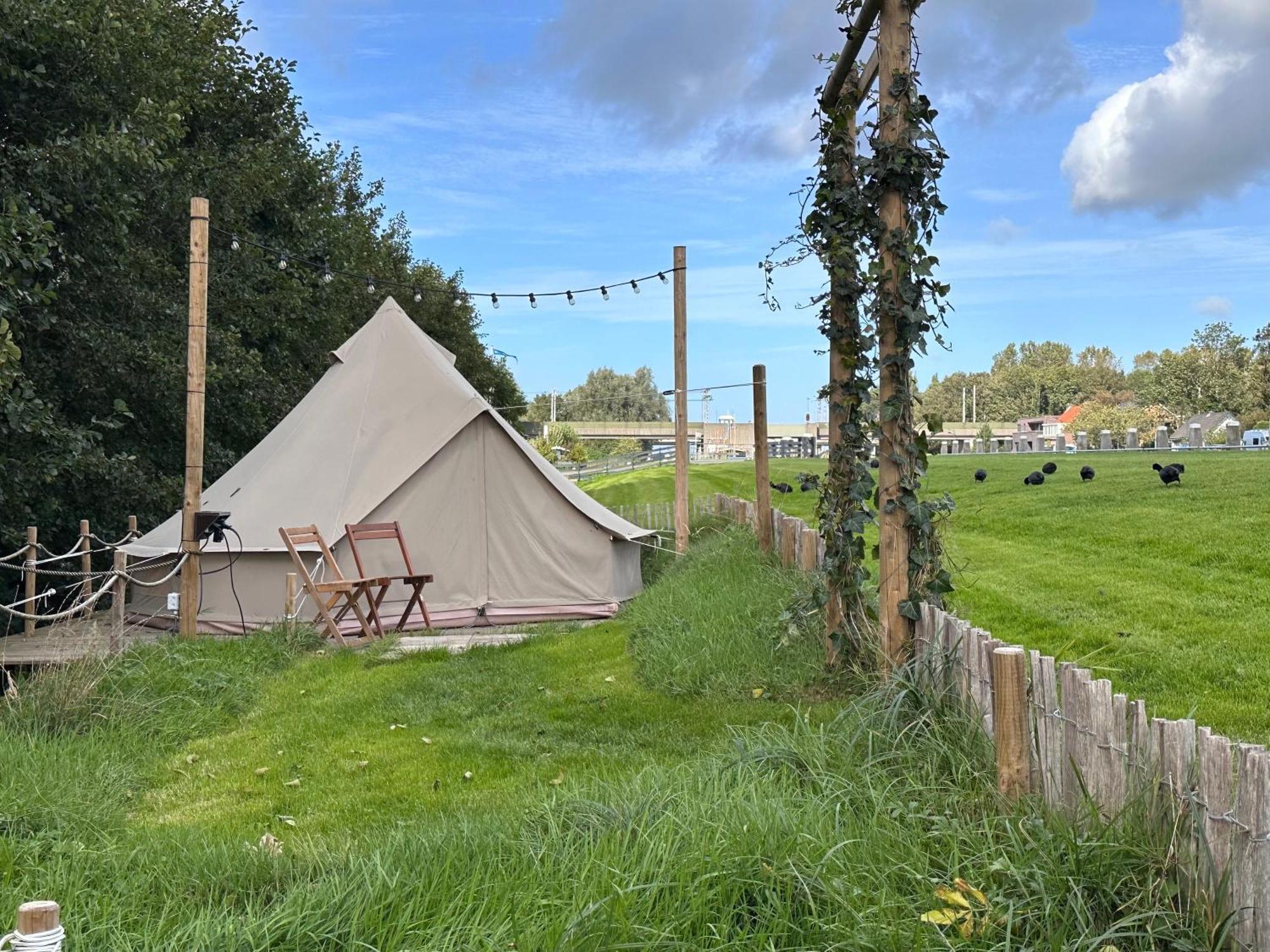 Glamping De Hof Van Eeden Warmond Dış mekan fotoğraf